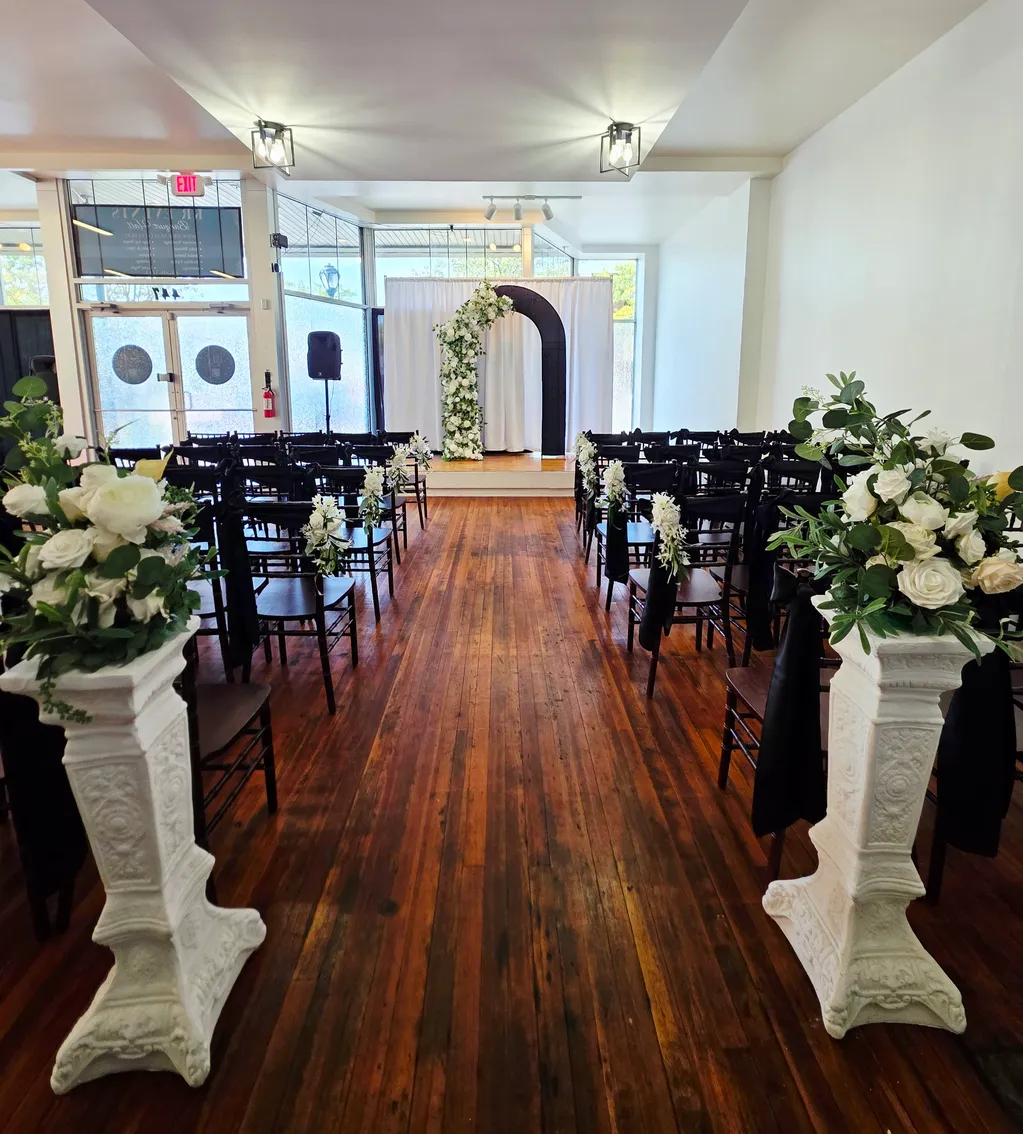 Themed event decor